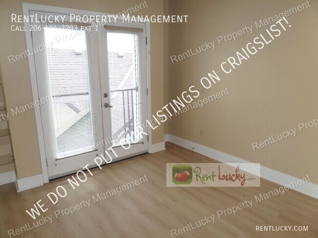 Building Photo - 4031 Aurora Ave N