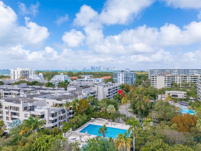 Building Photo - 161 Crandon Blvd