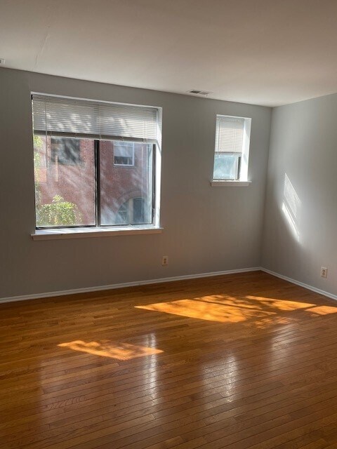 Building Photo - 1716 Lombard St