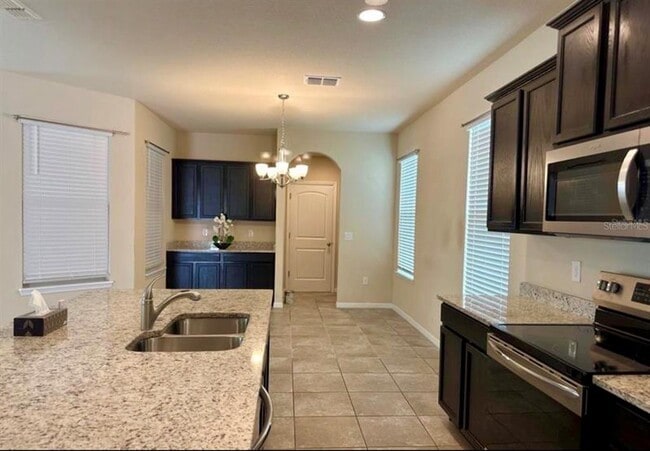 Building Photo - 16719 Harper Cove Dr