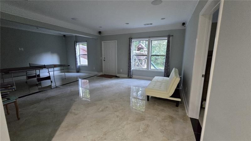 Building Photo - 6860 Rocking Horse Ln