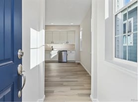 Building Photo - 8916 Snake River St