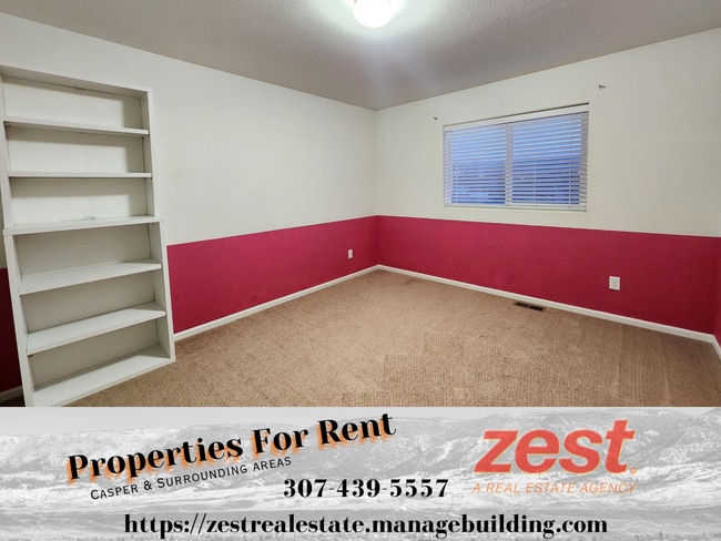 Building Photo - 753 6th St