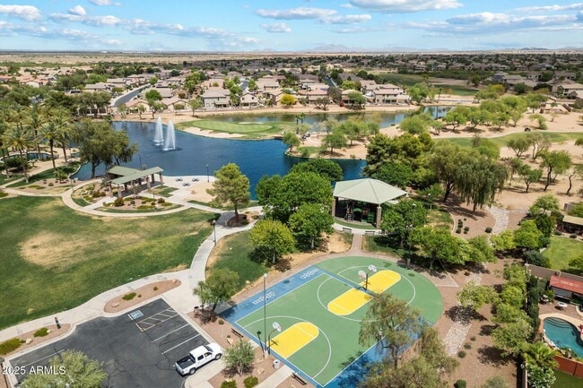 Building Photo - 42187 W Chisholm Dr