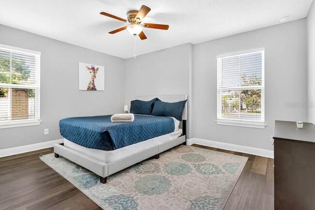 Building Photo - 50 W Esther St