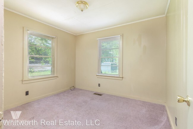 Building Photo - 1818 15th Ave