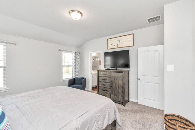 Building Photo - 6842 Scarlet Sagebrush St