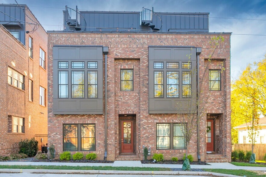 Building Photo - 709 26th Ave N