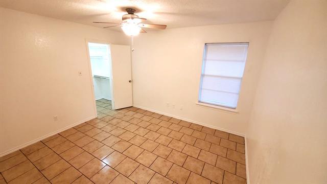 Building Photo - 3427 Republic Dr