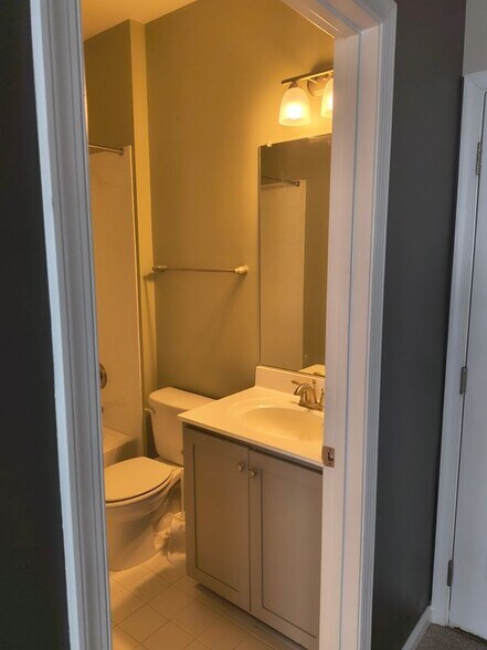 Building Photo - 15116 Hogshead Way