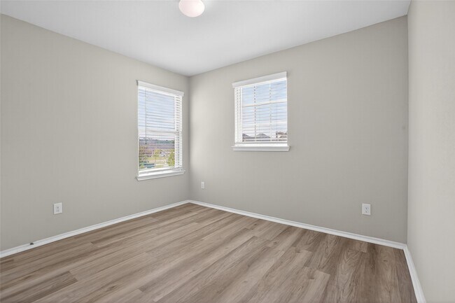 Building Photo - 16817 Pink Wintergreen Dr