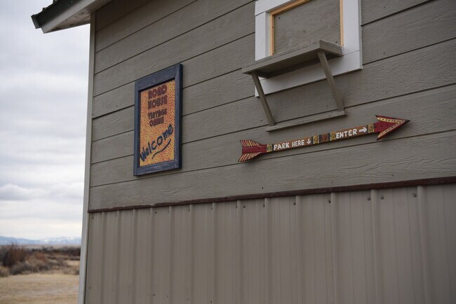 Building Photo - 759 MT-2