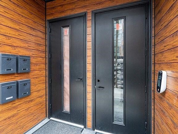 Building Photo - 431 Palisade Ave