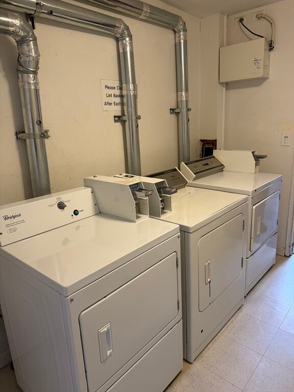 Building Photo - 147 Sylvan St