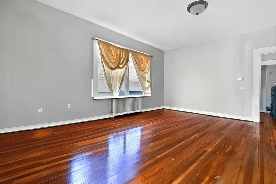 Building Photo - 1440 Wood Ave