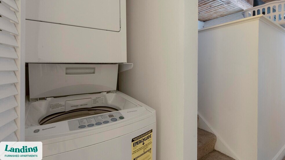 Building Photo - 121 S Fremont Ave