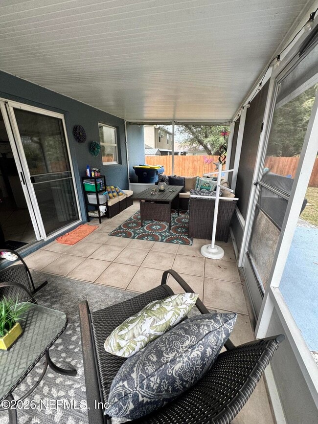 Building Photo - 12341 Glenn Hollow Dr