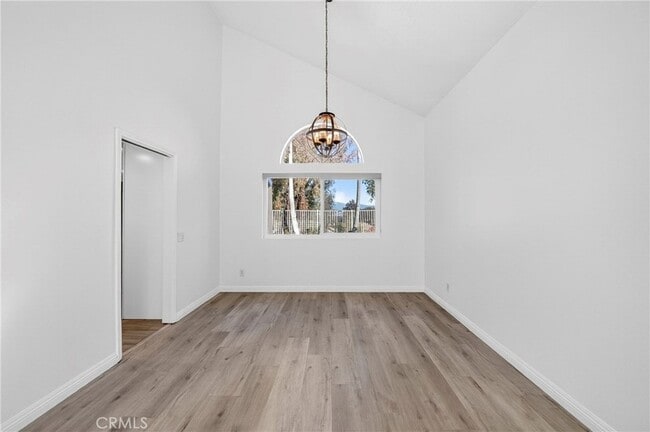 Building Photo - 3355 Sterling Dr