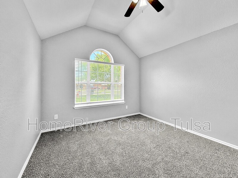 Building Photo - 13224 E 128th St N