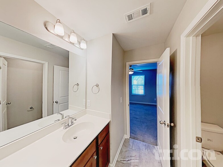 Building Photo - 209 Ashmere Ct