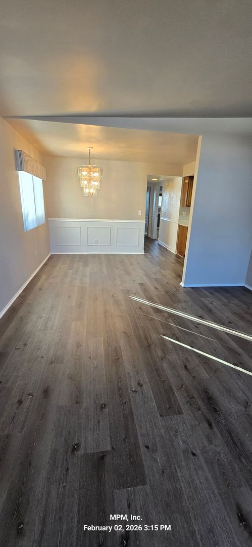 Building Photo - Lovely 2 bed 2 bath in 55 and over community