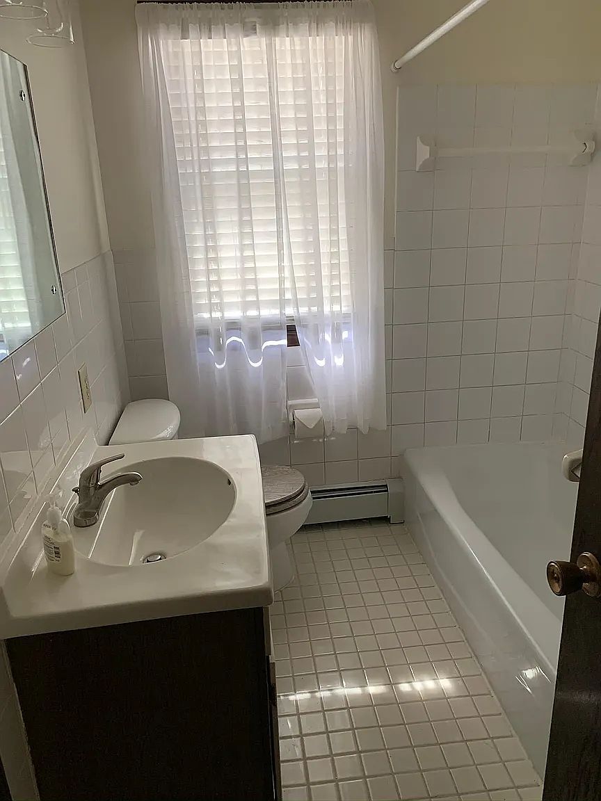 Building Photo - 4687 3rd St NE