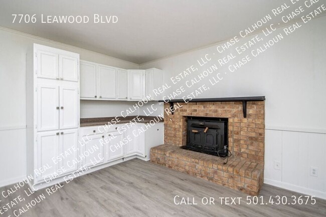 Building Photo - 7706 Leawood Blvd