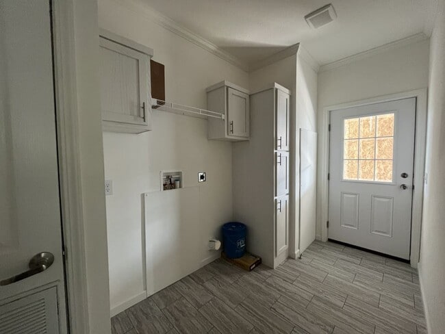 Building Photo - 557 Bimini Cay Cir