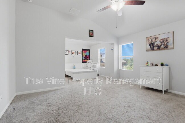 Building Photo - 11634 Tribute Oaks