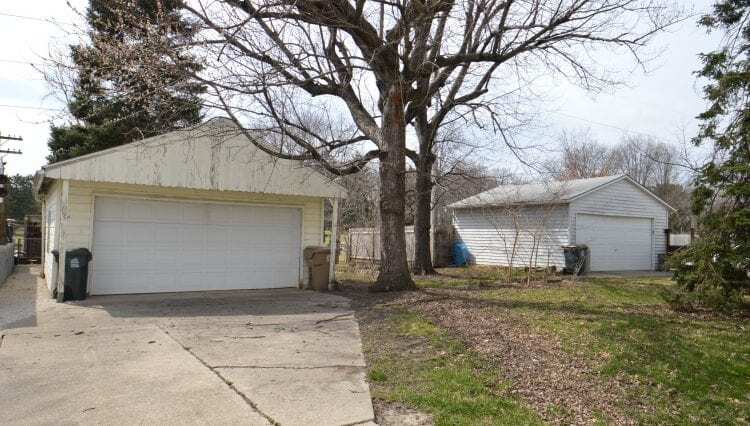 Building Photo - 1606 Sheridan Dr