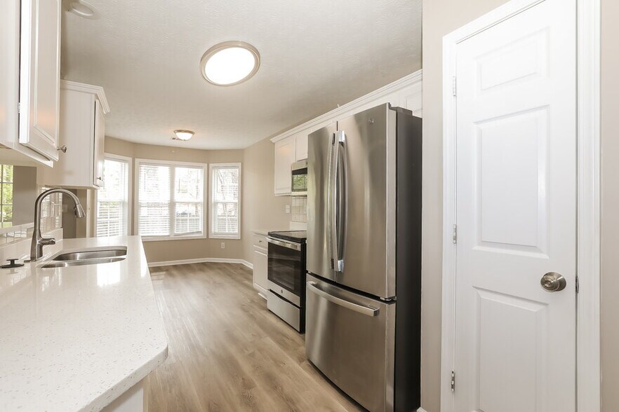 Building Photo - 725 Loblolly Ln