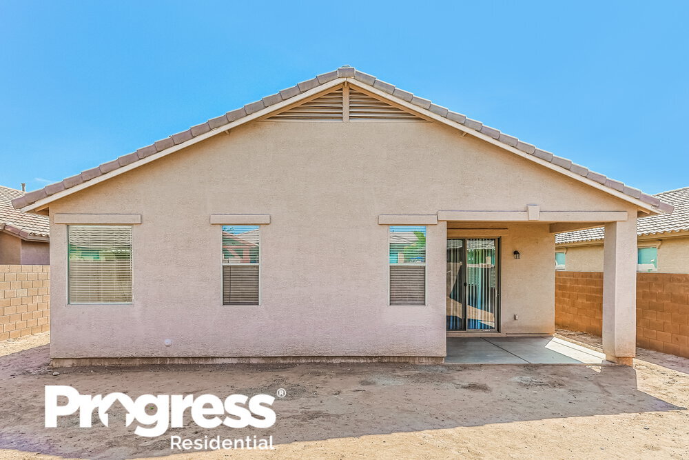 Building Photo - 7905 S 73rd Ln