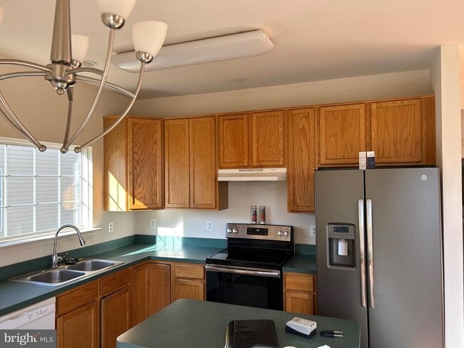 Building Photo - 6821 Hollow Glen Ct