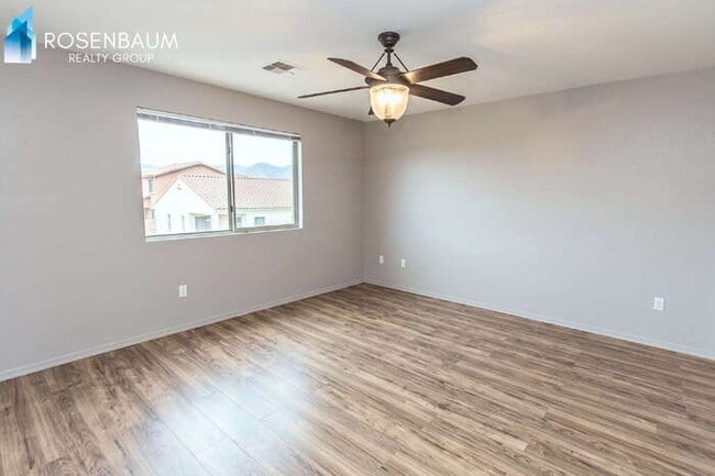 Building Photo - Beautiful 5-beds, 2.5-baths two-story home in the desirable Rancho Marana community!