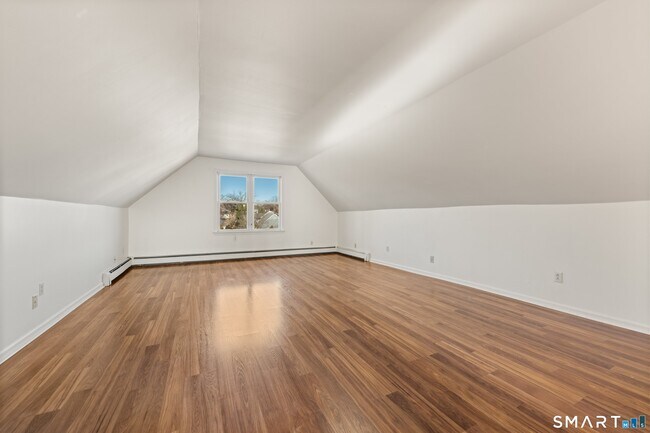 Building Photo - 275 Jennings Rd