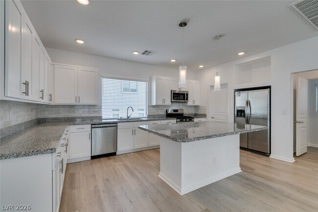 Building Photo - 8048 Haywood Estate Ave