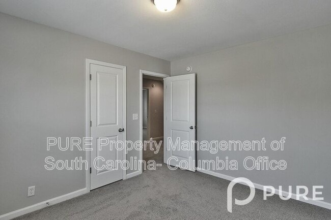 Building Photo - 340 Longfellows Ln