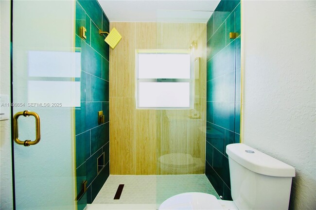 Building Photo - 244 NW 6th Ave