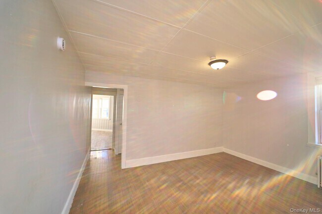 Building Photo - 10 Railroad Ave