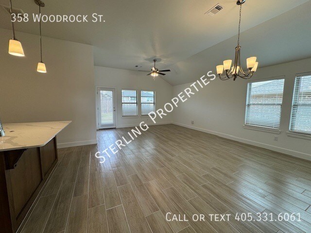 Building Photo - 358 Woodrock St