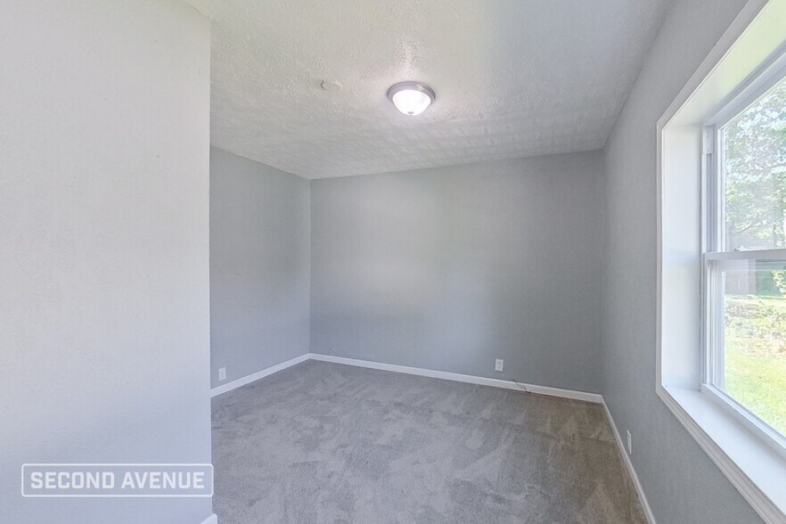 Building Photo - 3636 N Dearborn St