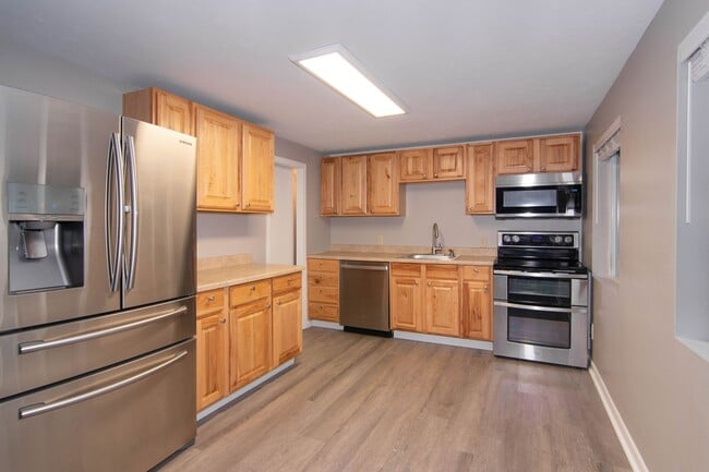 Building Photo - 2 Bed 1ba Liberty Lake Duplex Lower-level ...
