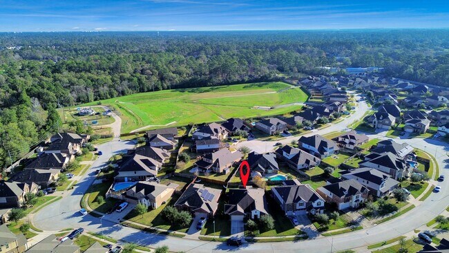 Building Photo - 7610 Willow School Dr