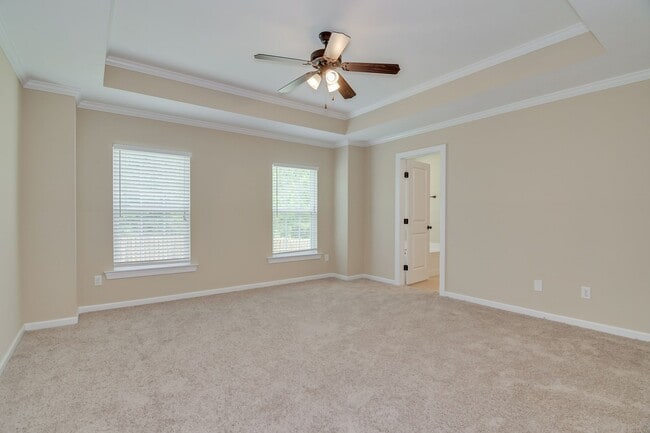 Building Photo - Canterbury Farms - 4 Bed 2.5 Bath