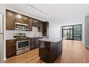 Building Photo - 497 S Marquette Ave