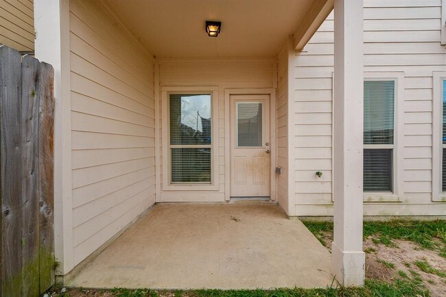 Building Photo - 6038 Wesley Manor Ct