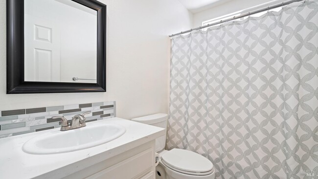 Building Photo - 7351 15th Hole Dr