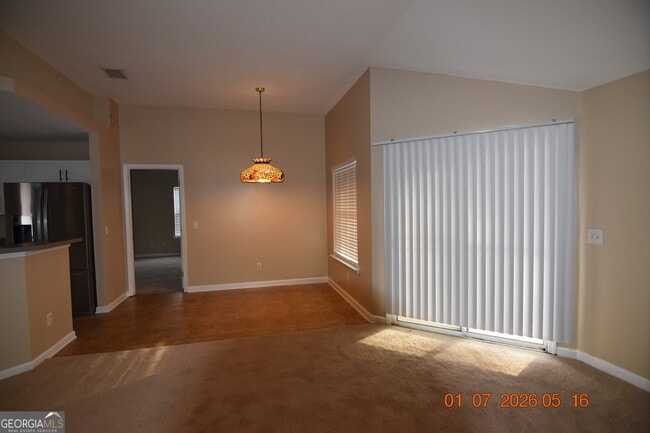 Building Photo - 145 Huntington Dr