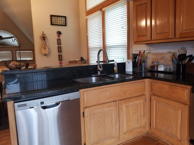Kitchen. - 21506 W 53rd Terrace