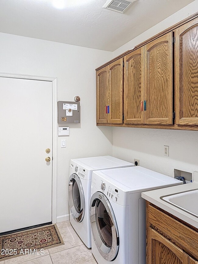 Building Photo - 9888 E Ironwood Dr